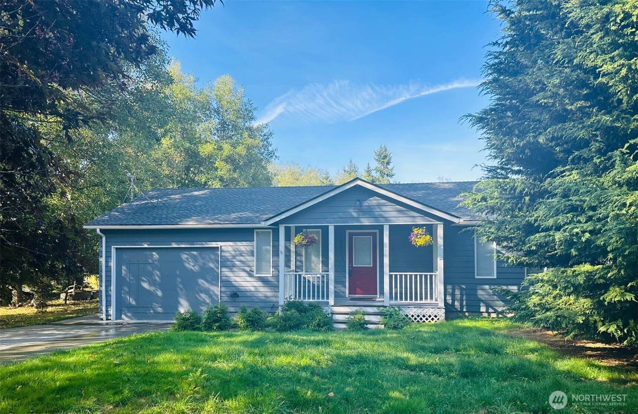 1226 Dewey Drive - Photo 1