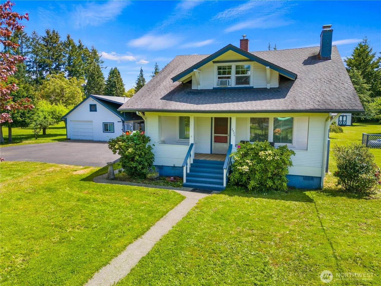 2520 Eureka Avenue - Photo 1