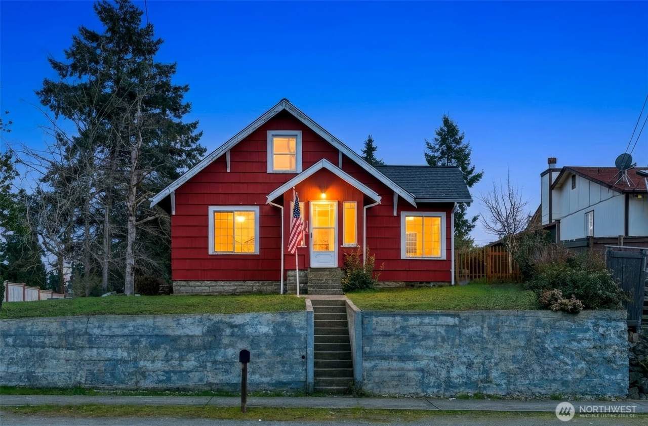1105 Orchard Street - Photo 1