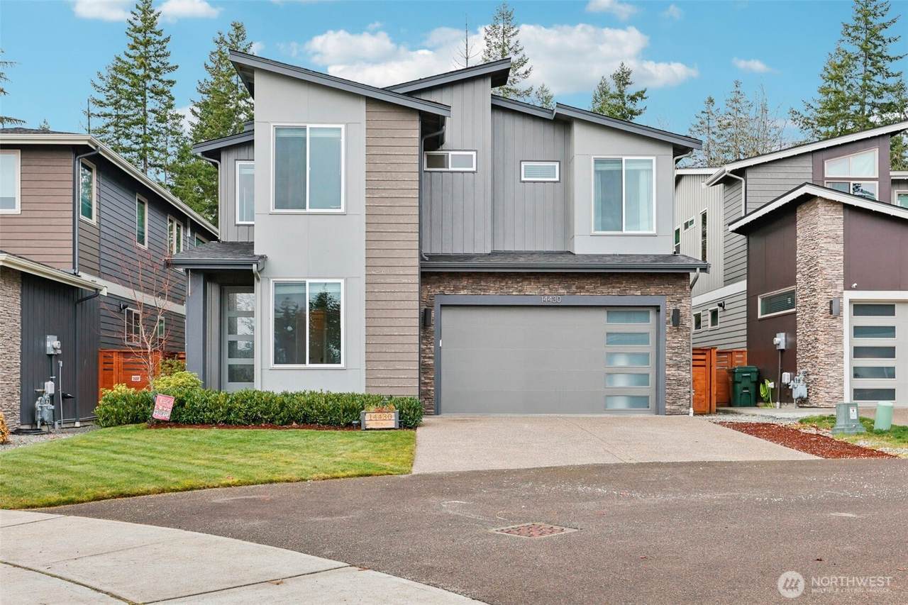 14430 199th Avenue - Photo 1