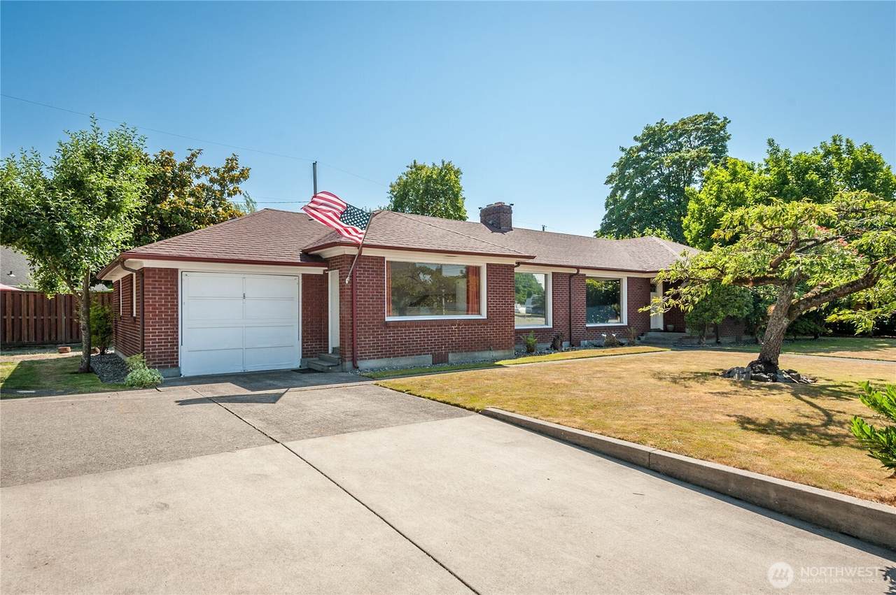 2615 Ocean Beach Highway - Photo 1