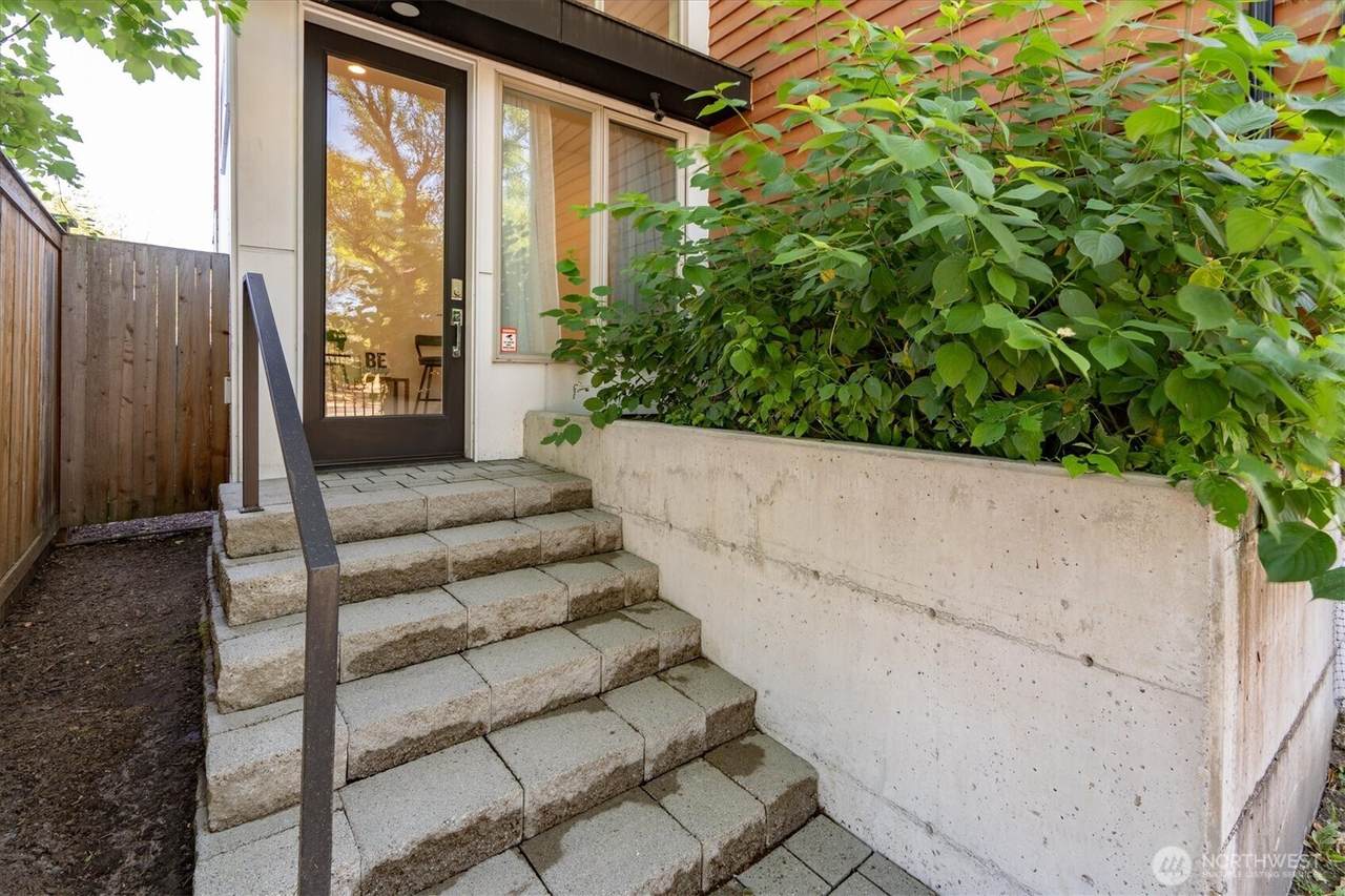 551 28th Avenue - Photo 1