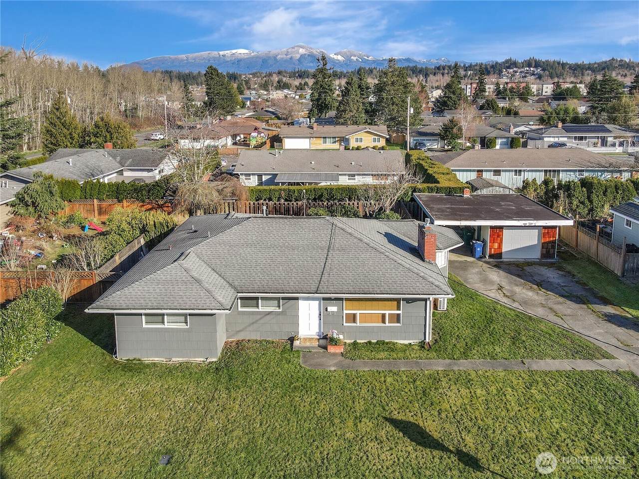 908 18th Street - Photo 1