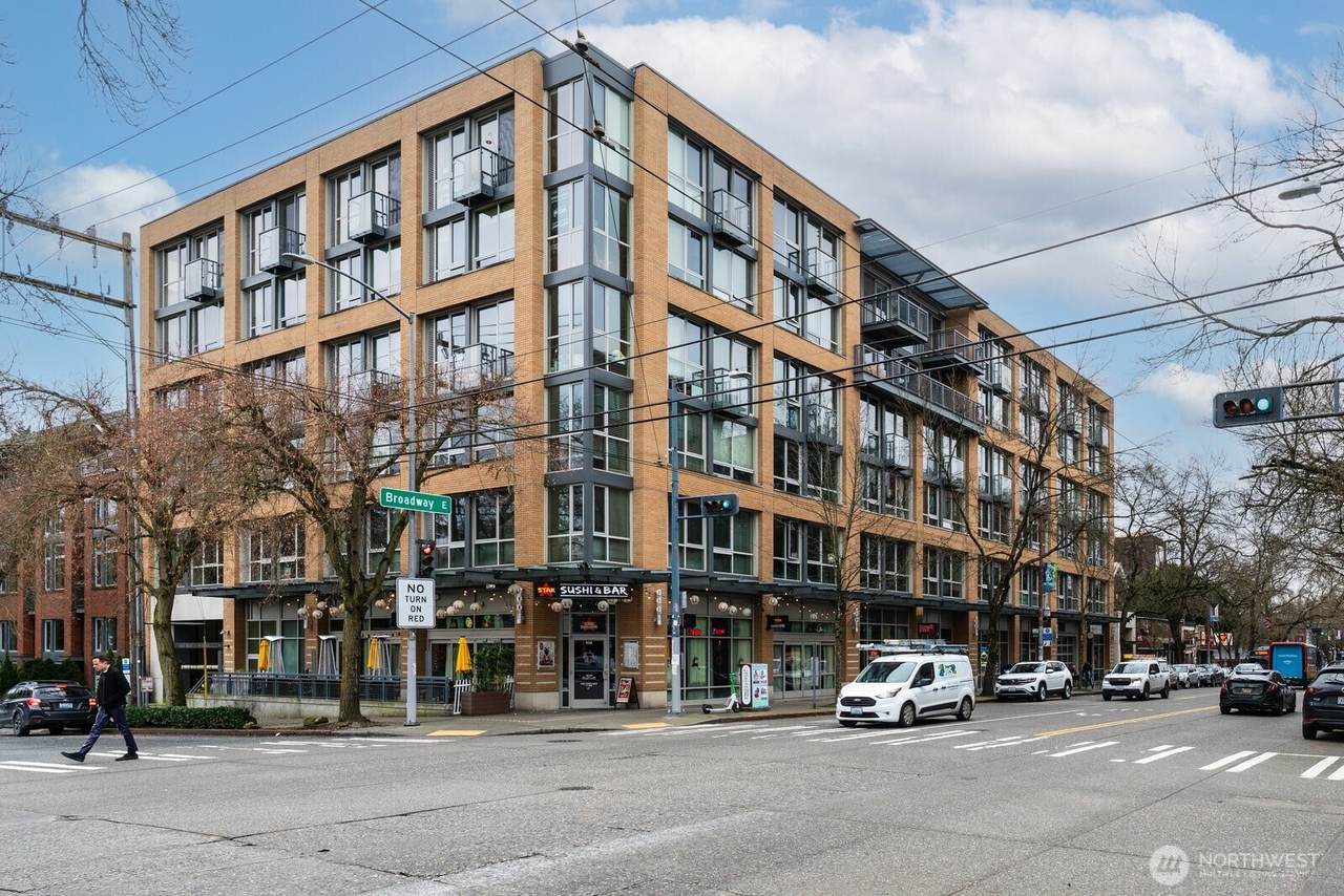 530 Broadway - Photo 1