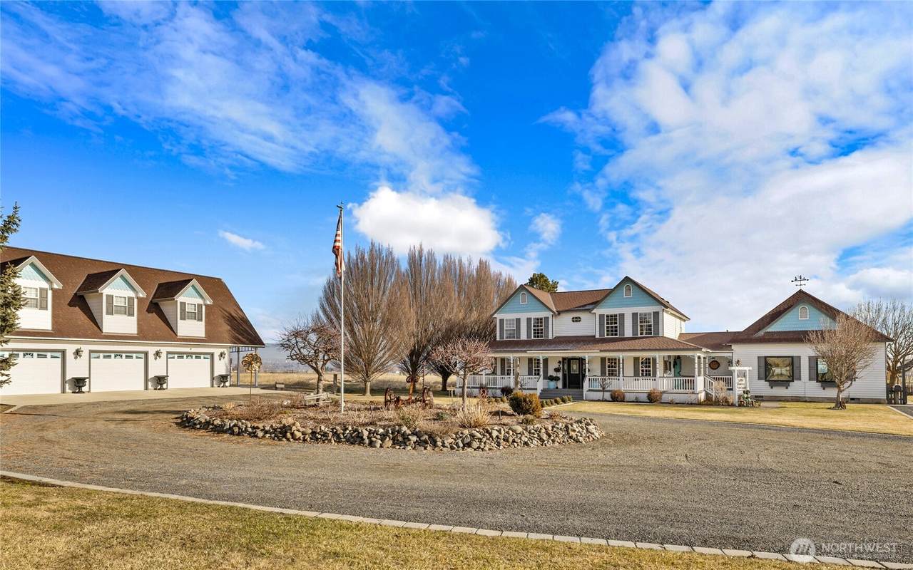 1800 Strande Road - Photo 1