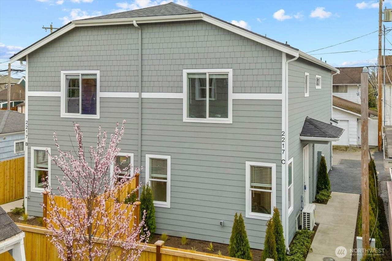 2217 Hoyt Avenue - Photo 1