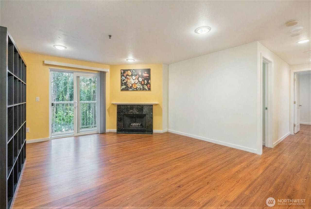 975 Aberdeen Avenue - Photo 1