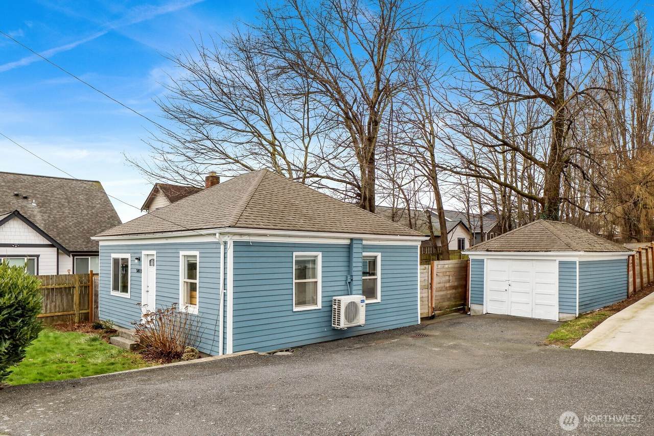 5803 Vista Drive - Photo 1