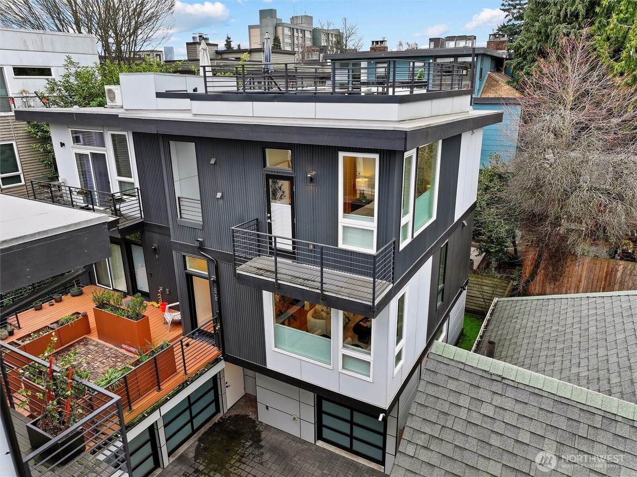 609 15th Avenue - Photo 1