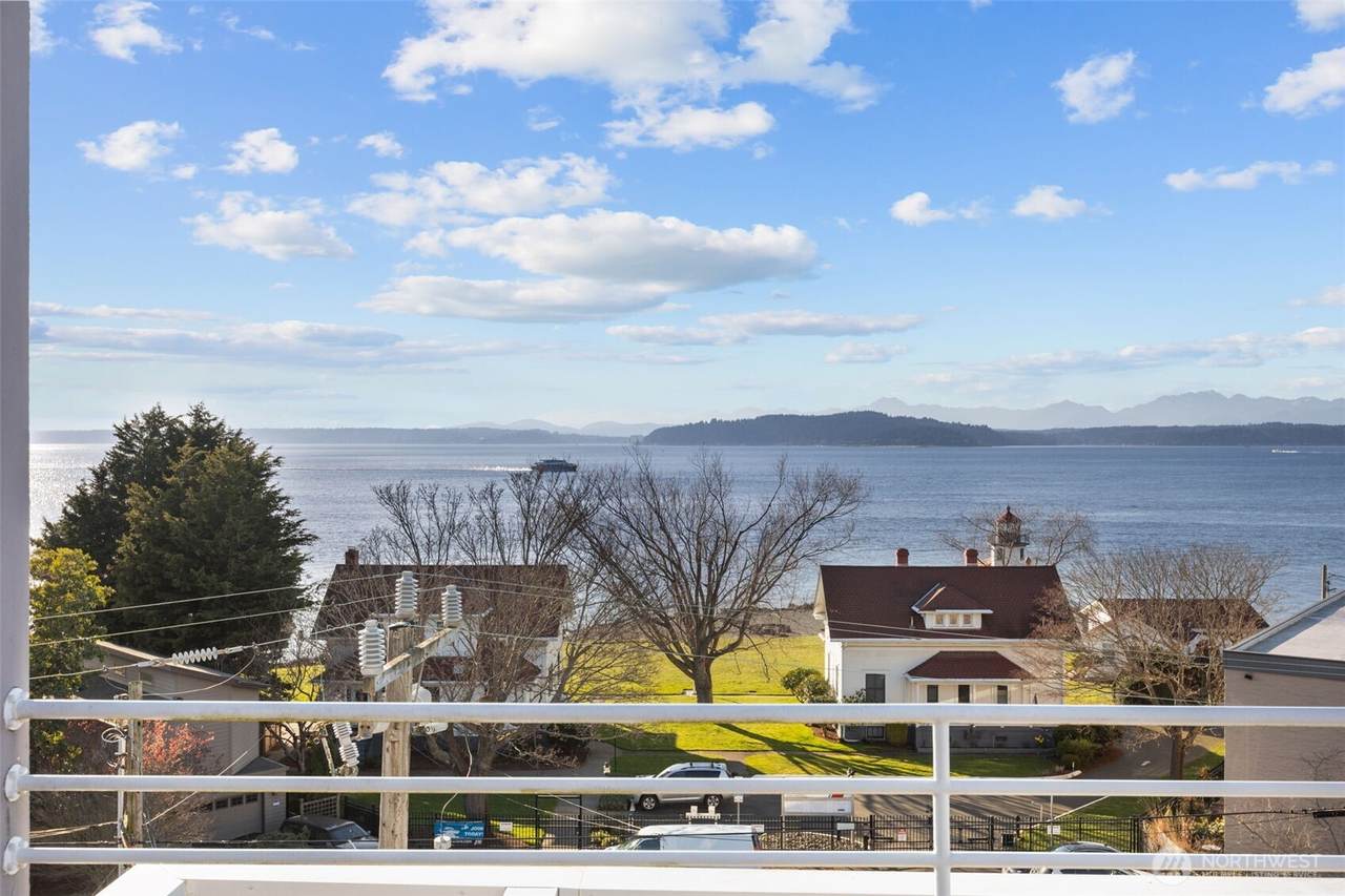 3200 Alki Avenue - Photo 1