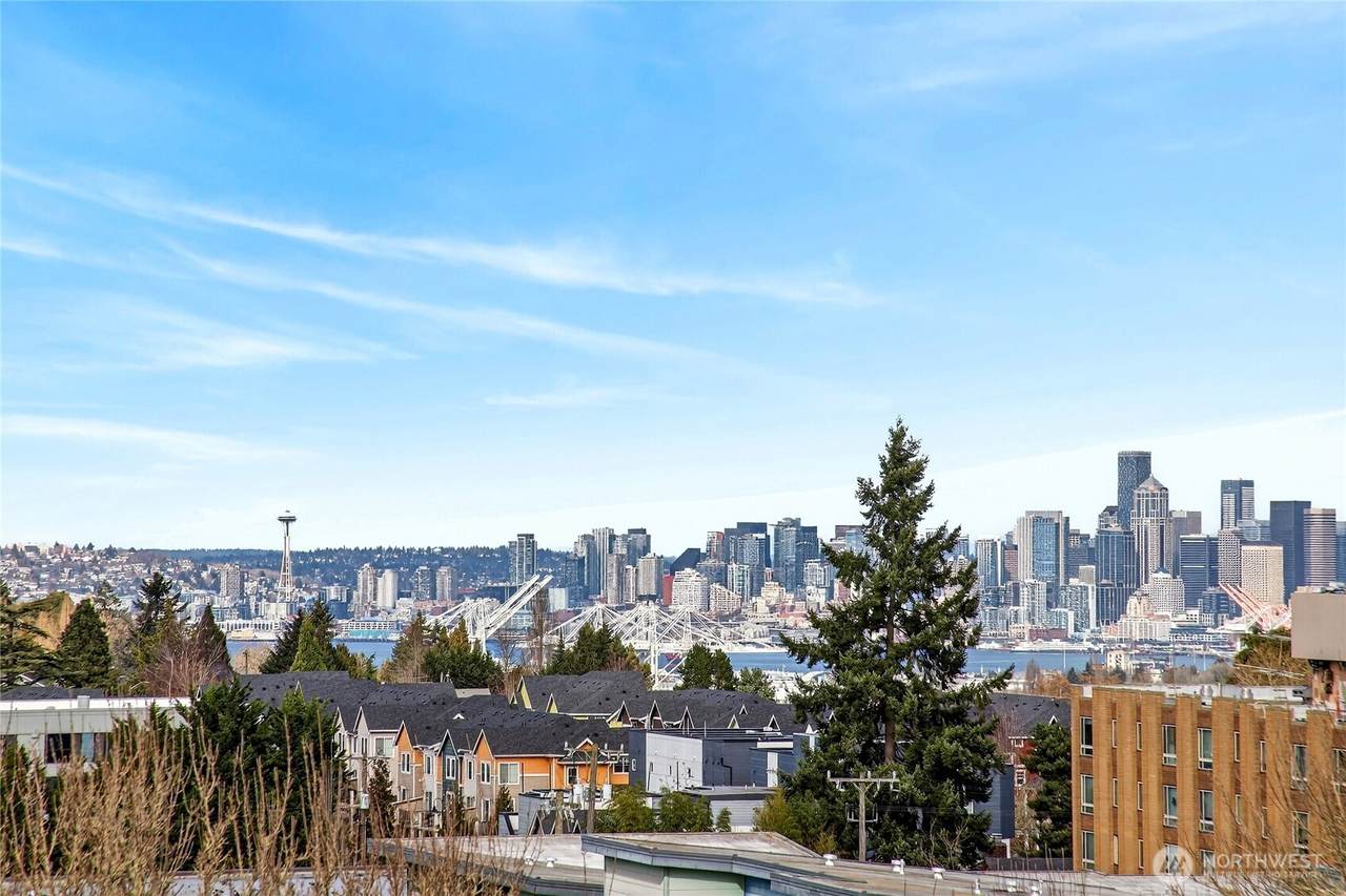 6543 35th Avenue - Photo 1