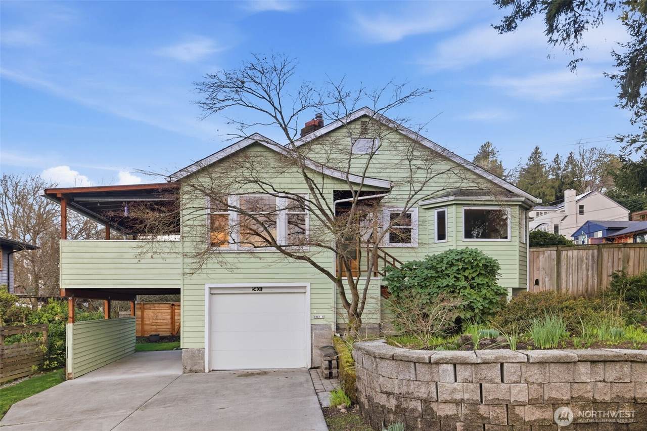 5401 Angeline Street - Photo 1