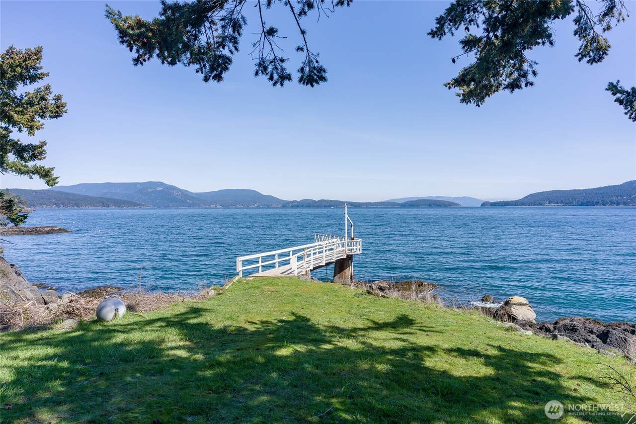 208 Tide's End Road - Photo 1