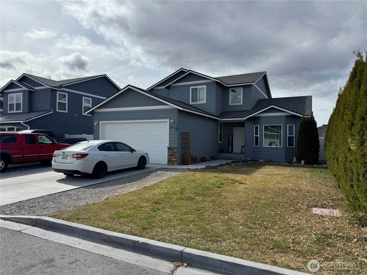 1450 Denny Place - Photo 1