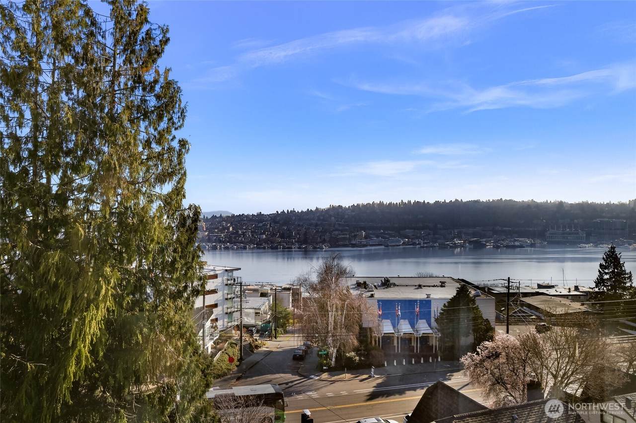 655 Crockett Street - Photo 1