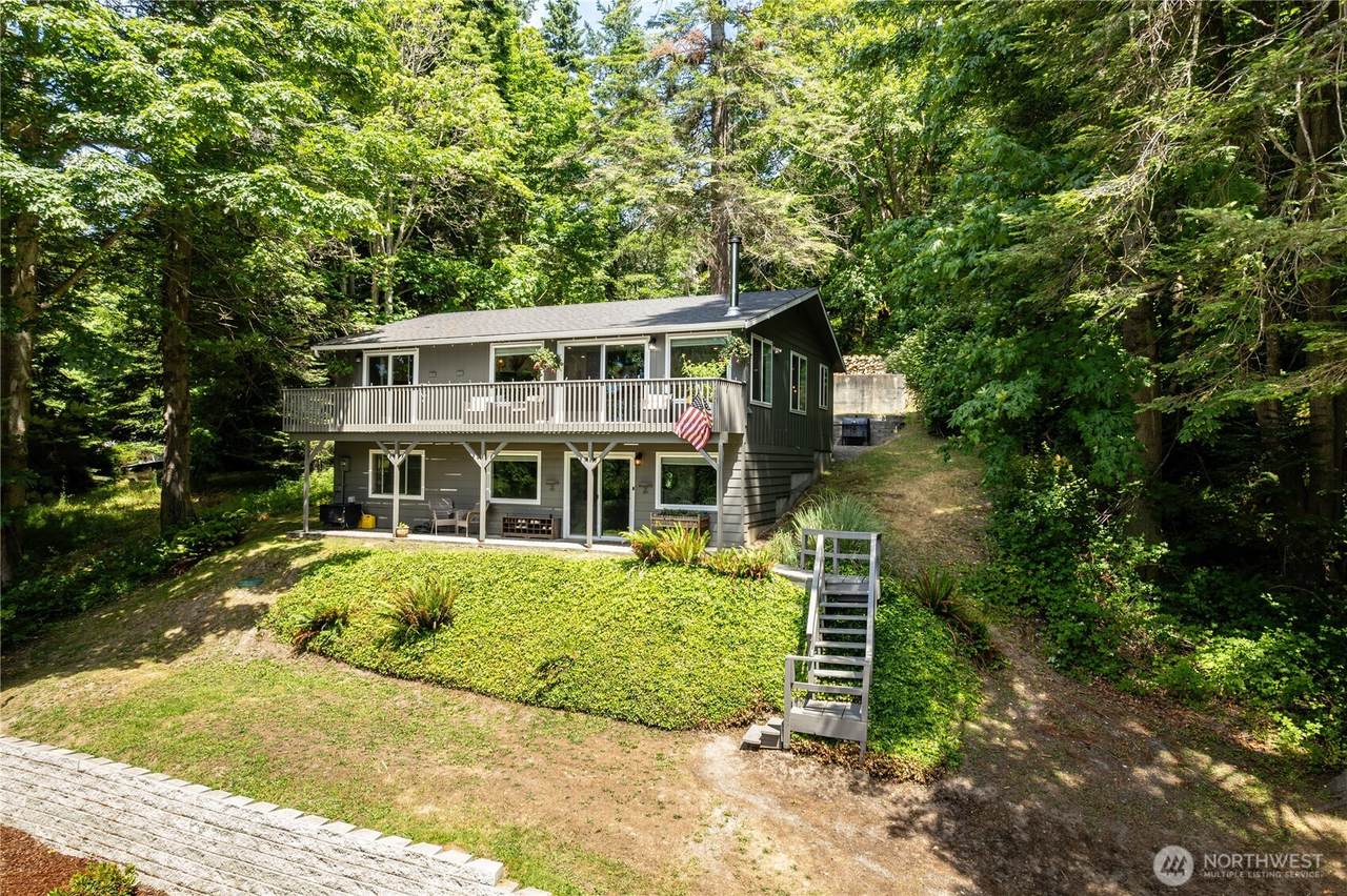 2097 Gull Way - Photo 1