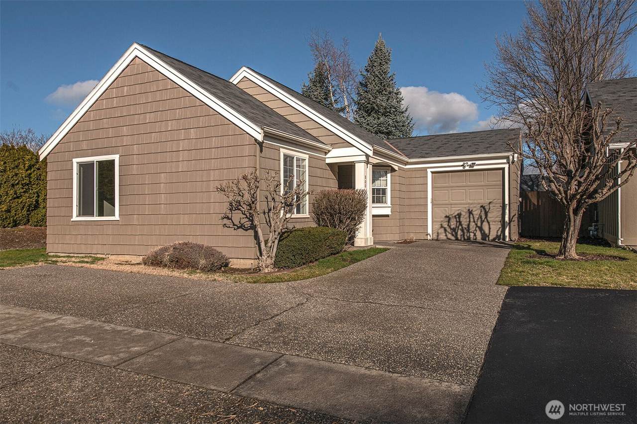 800 Parkside Place - Photo 1