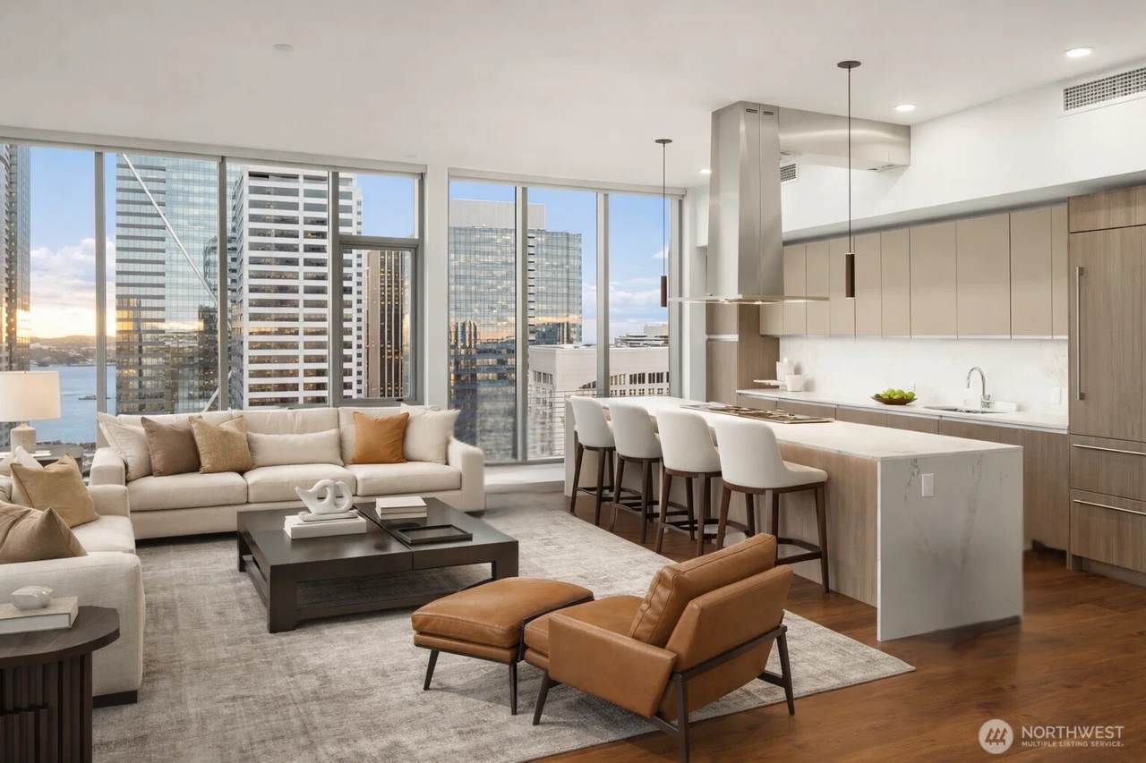 800 Columbia Street - Photo 1