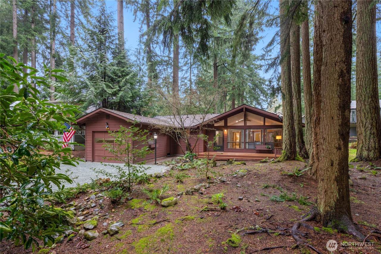 103 Windward Drive - Photo 1