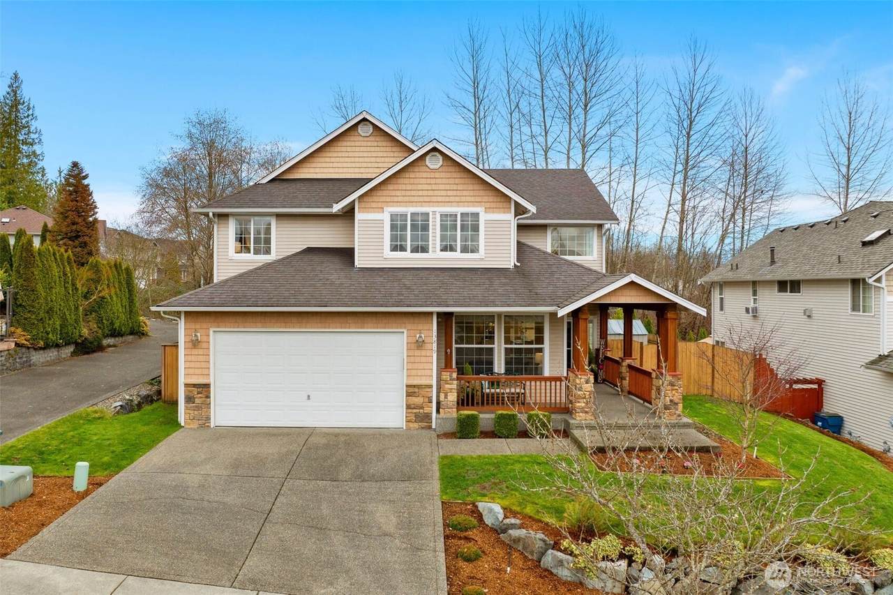 13819 194th Drive - Photo 1