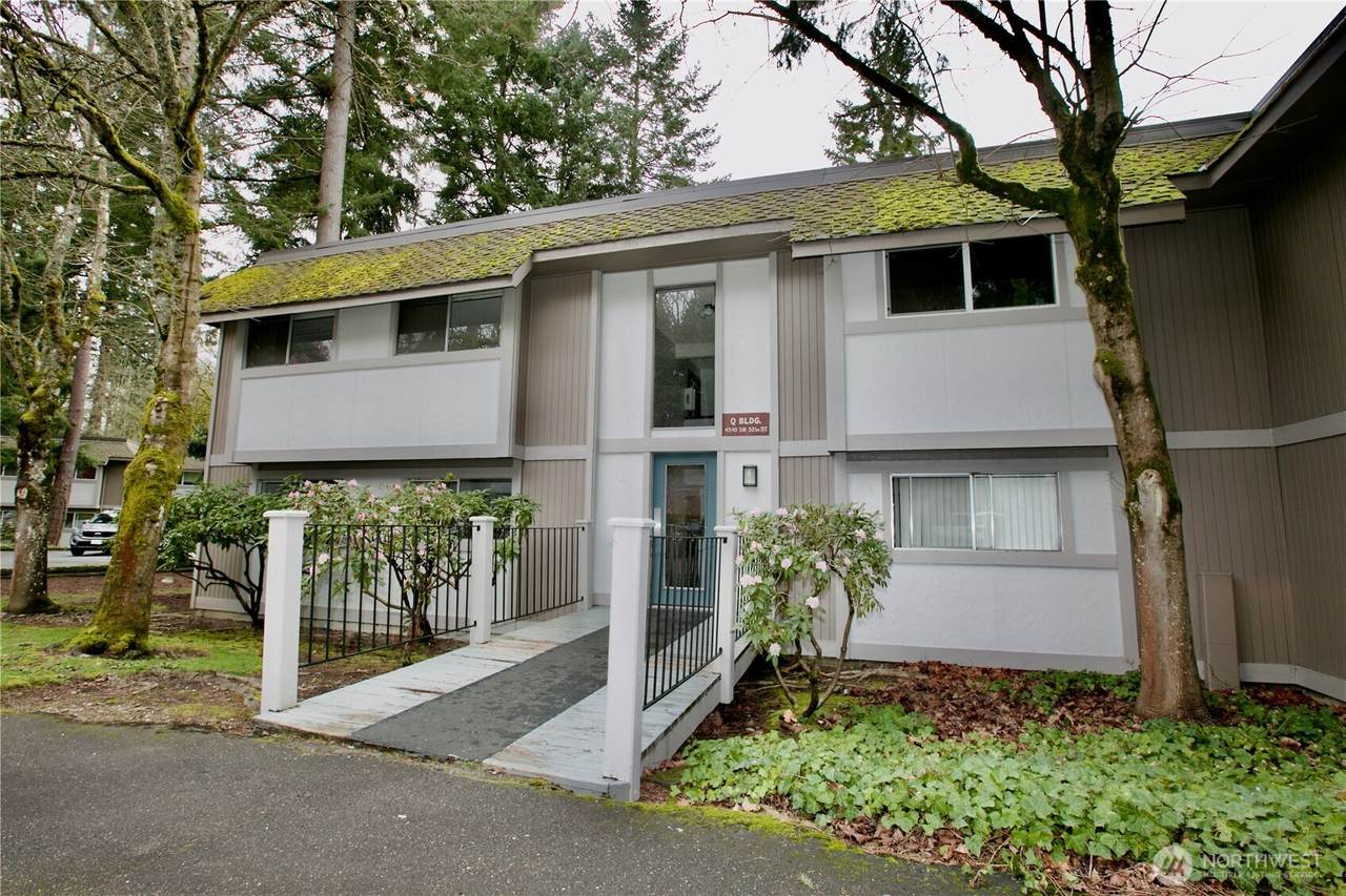 4601 320th Street - Photo 1