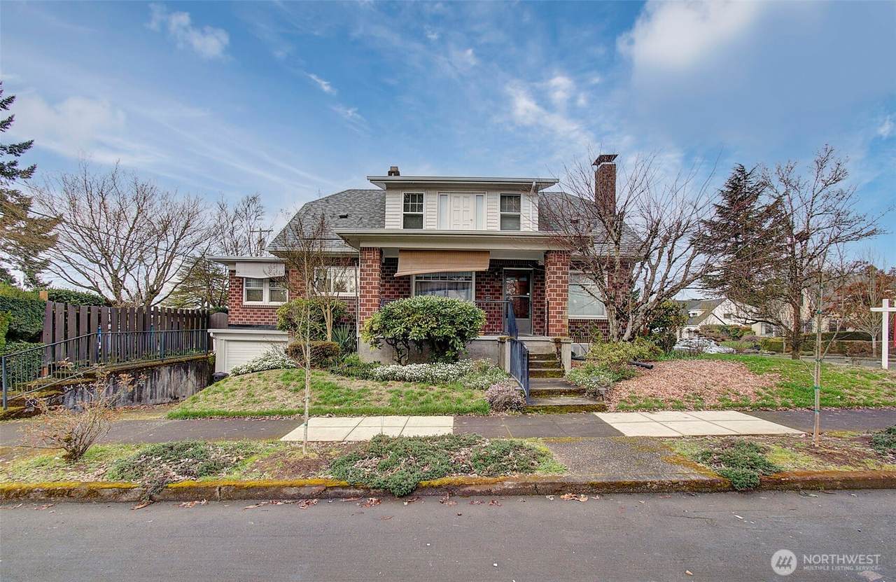 2814 Washington Street - Photo 1