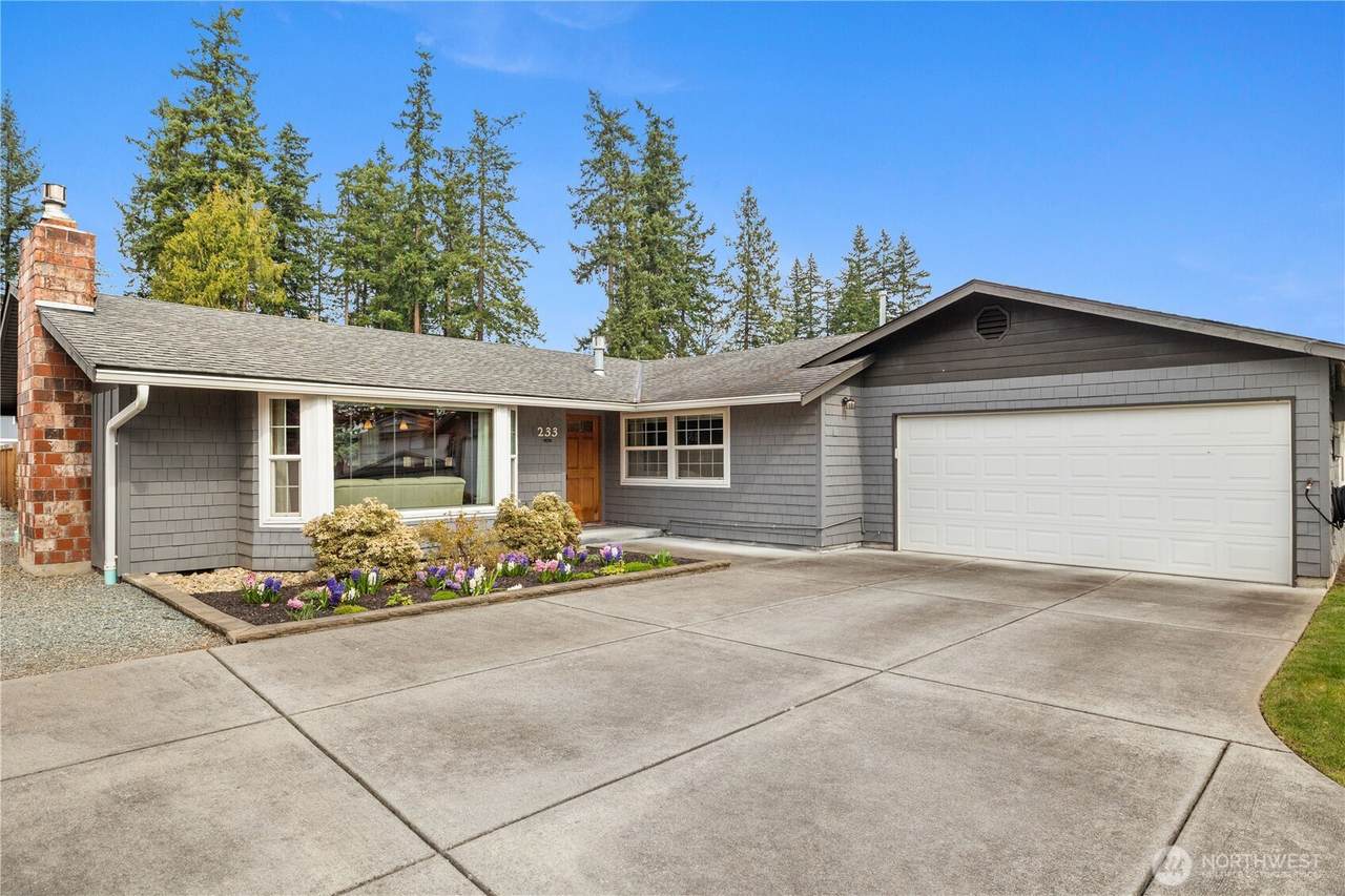 233 Jensen Street - Photo 1