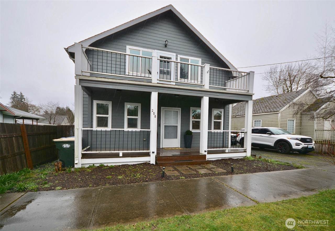 258 Wichman Street - Photo 1