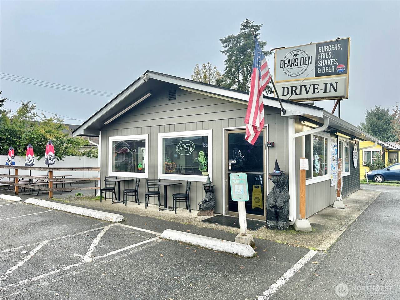 301 Simpson Avenue - Photo 1