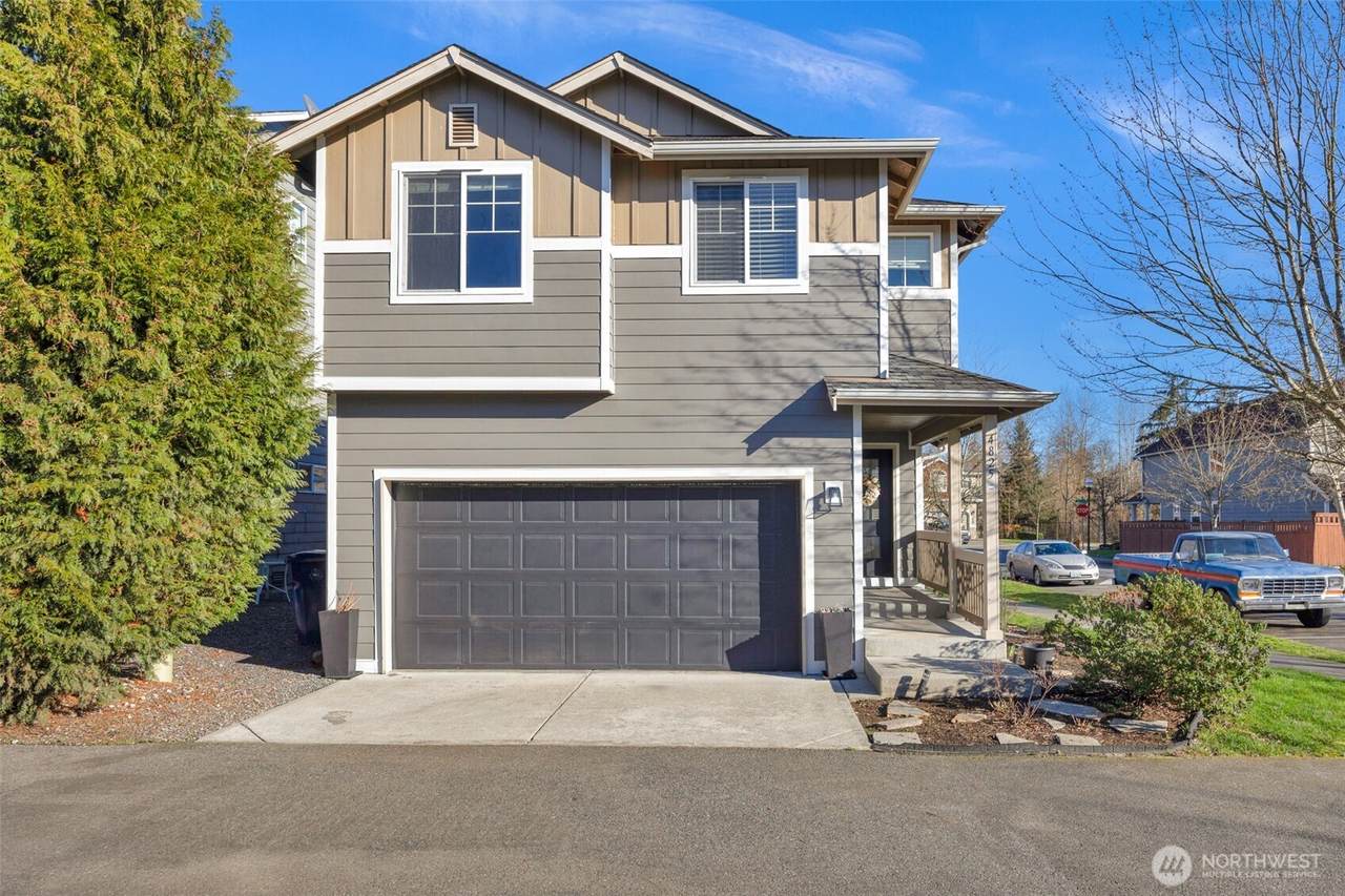 4825 145th Street - Photo 1
