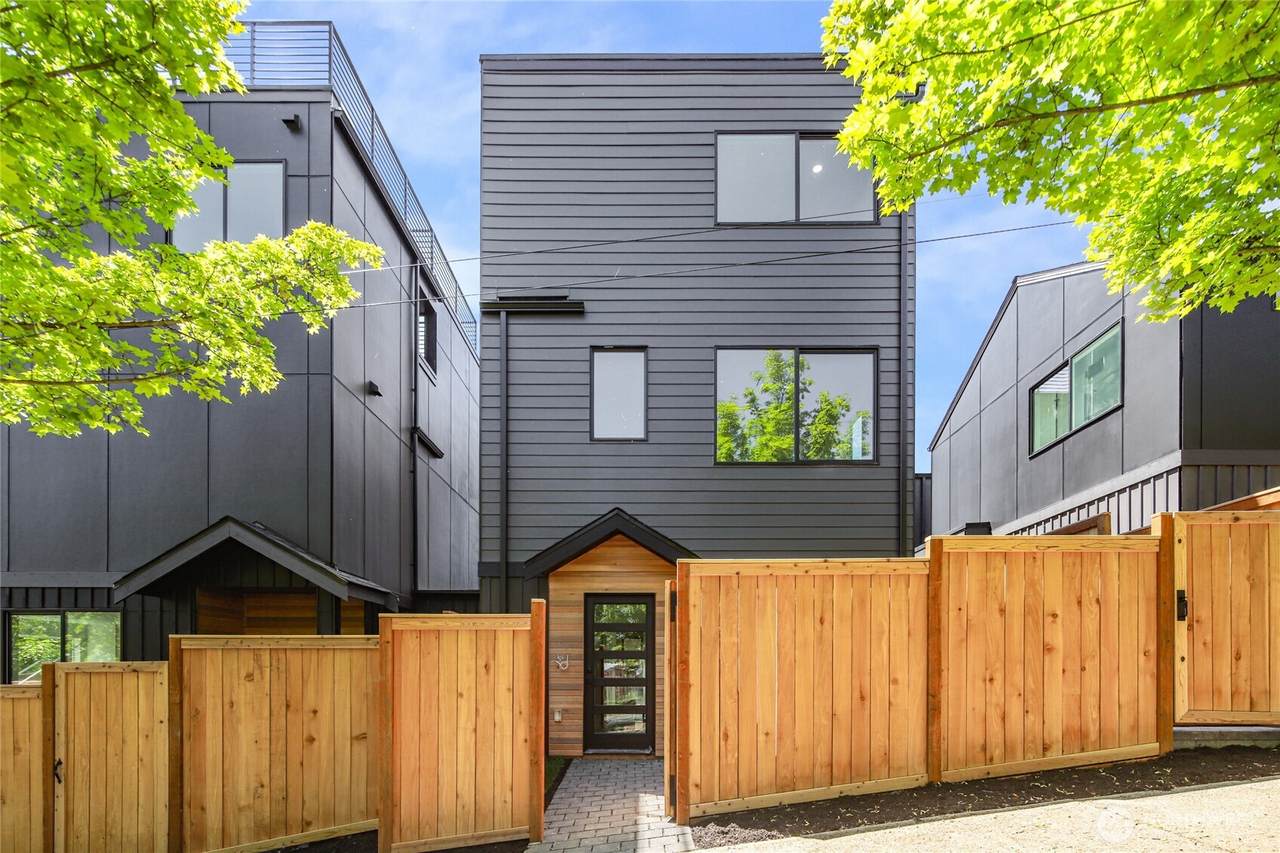 1805 Elmgrove Street - Photo 1