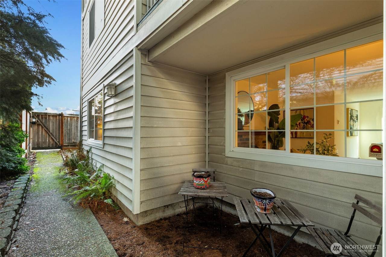 633 85th Street - Photo 1