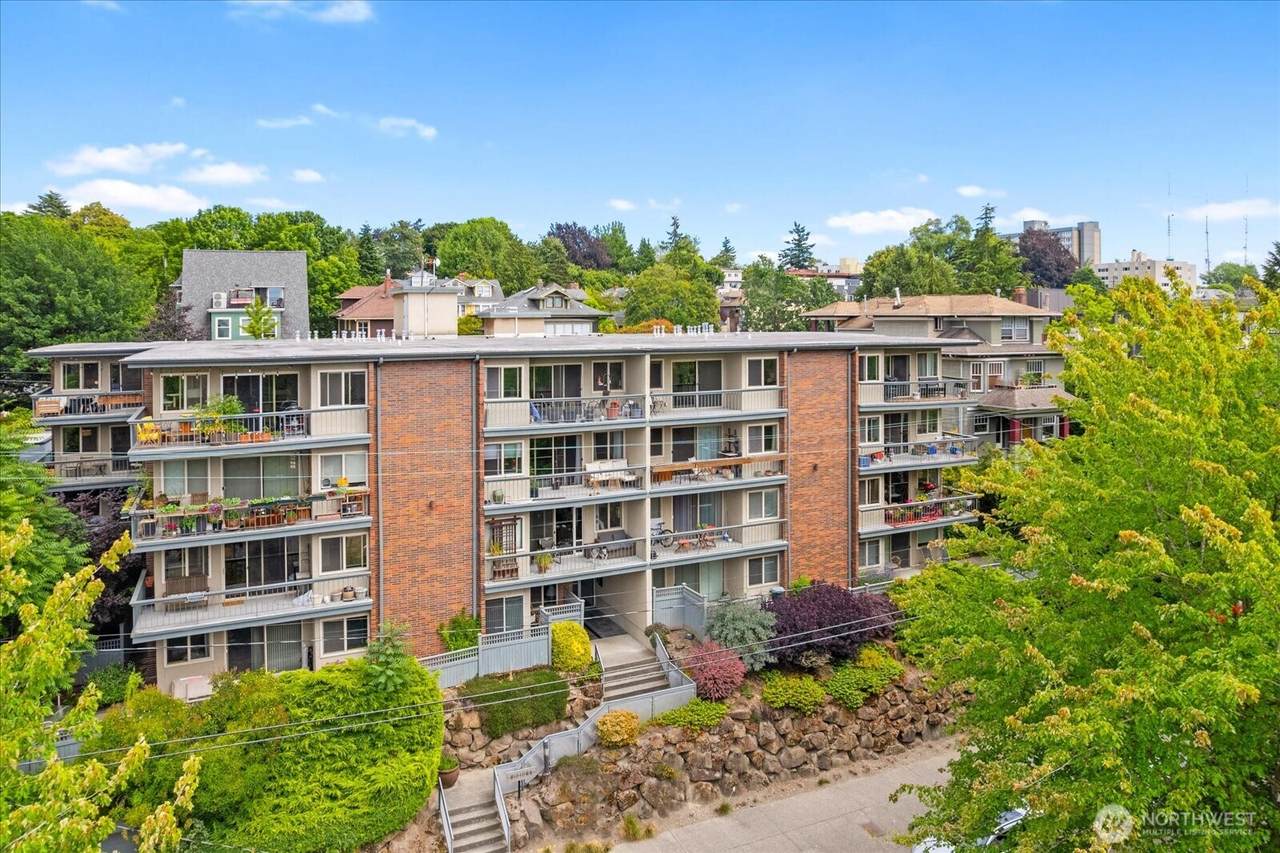 732 11th Avenue - Photo 1
