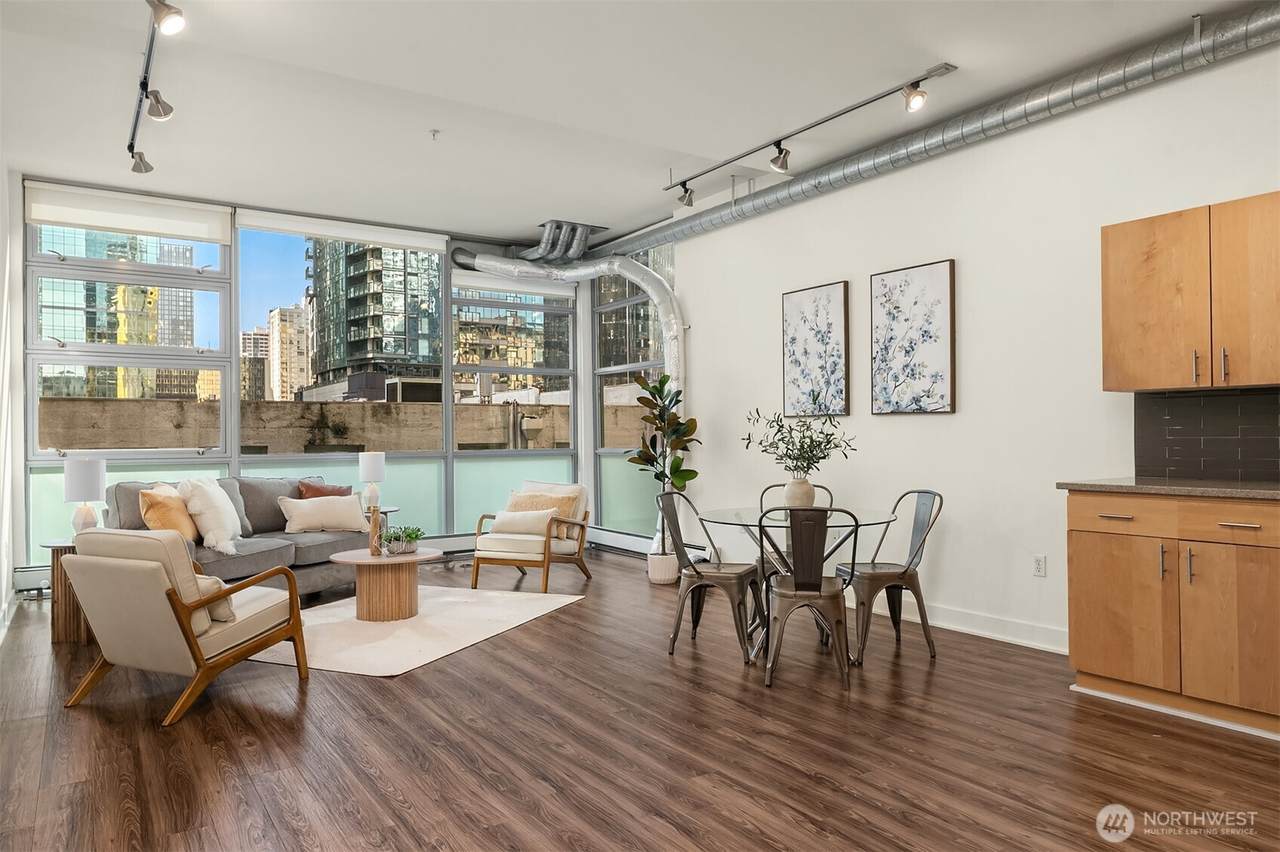 2015 Terry Avenue - Photo 1