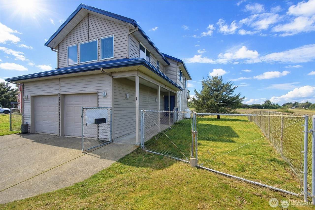 16 Ocean Boulevard - Photo 1