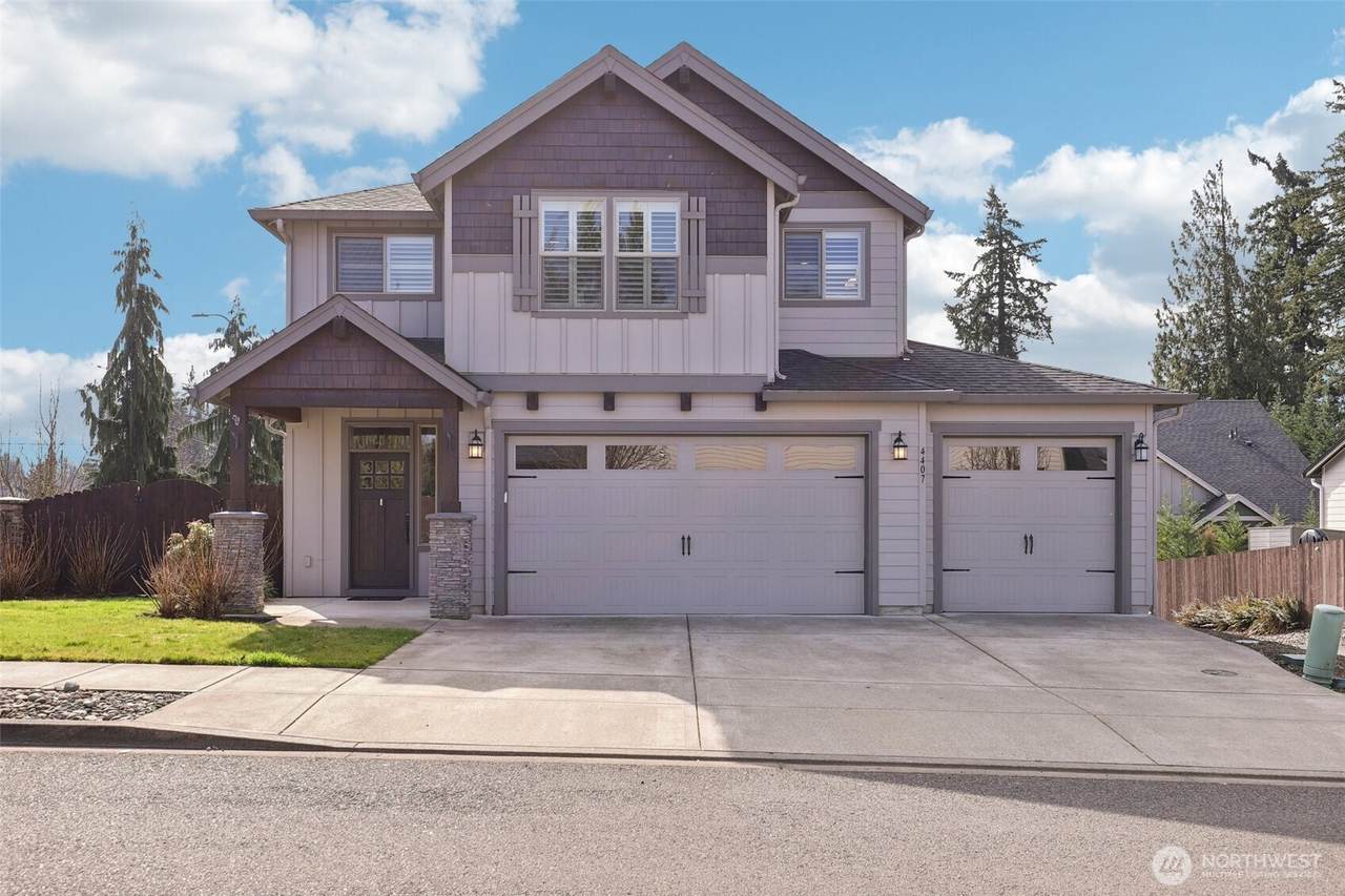 4407 Ridgefield Woods Drive - Photo 1