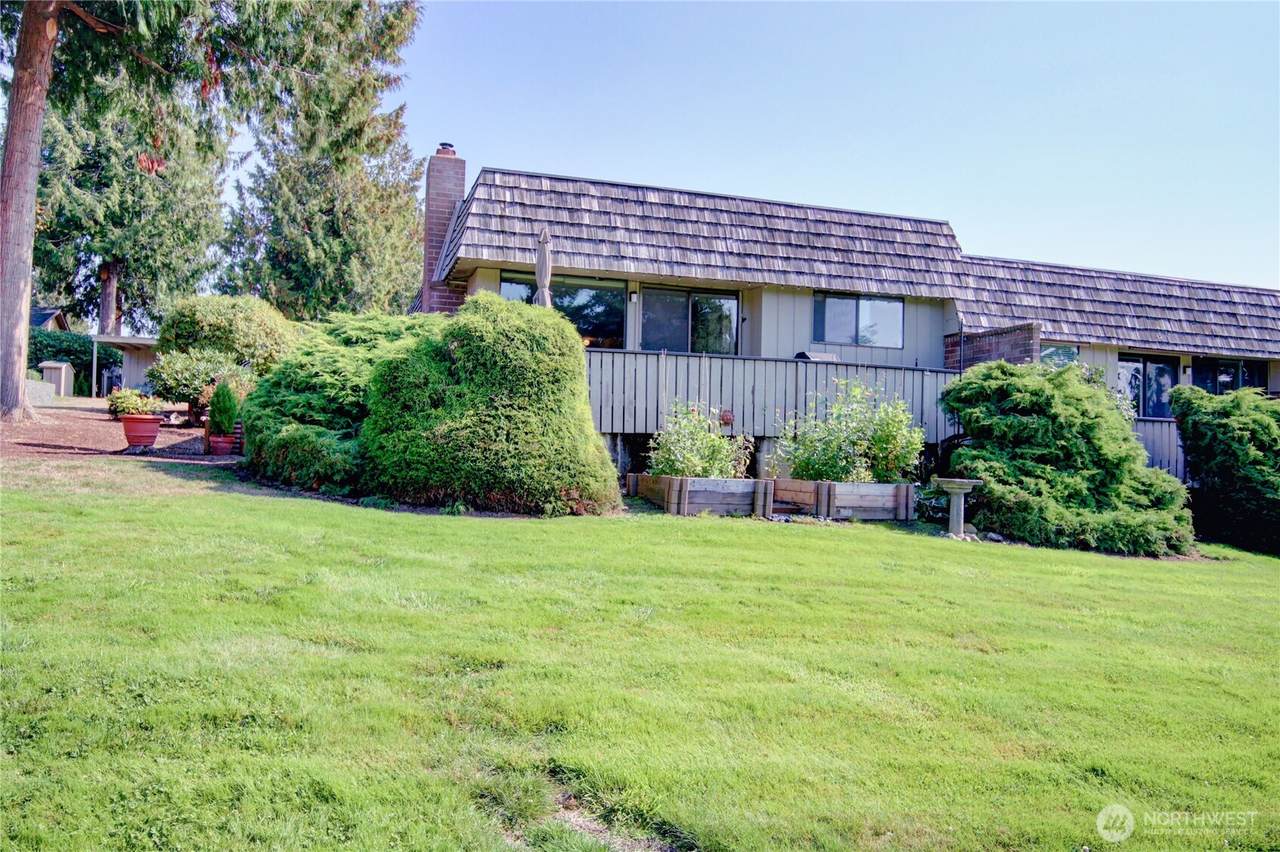 12492 Gwen Drive - Photo 1