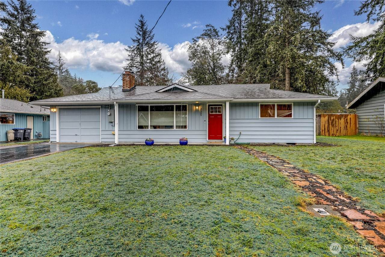 2401 Pine Tree Drive - Photo 1