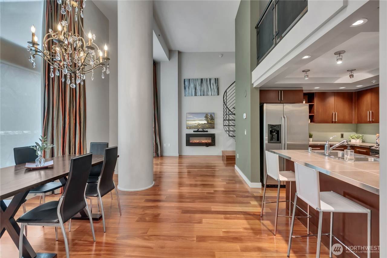 900 Lenora Street - Photo 1