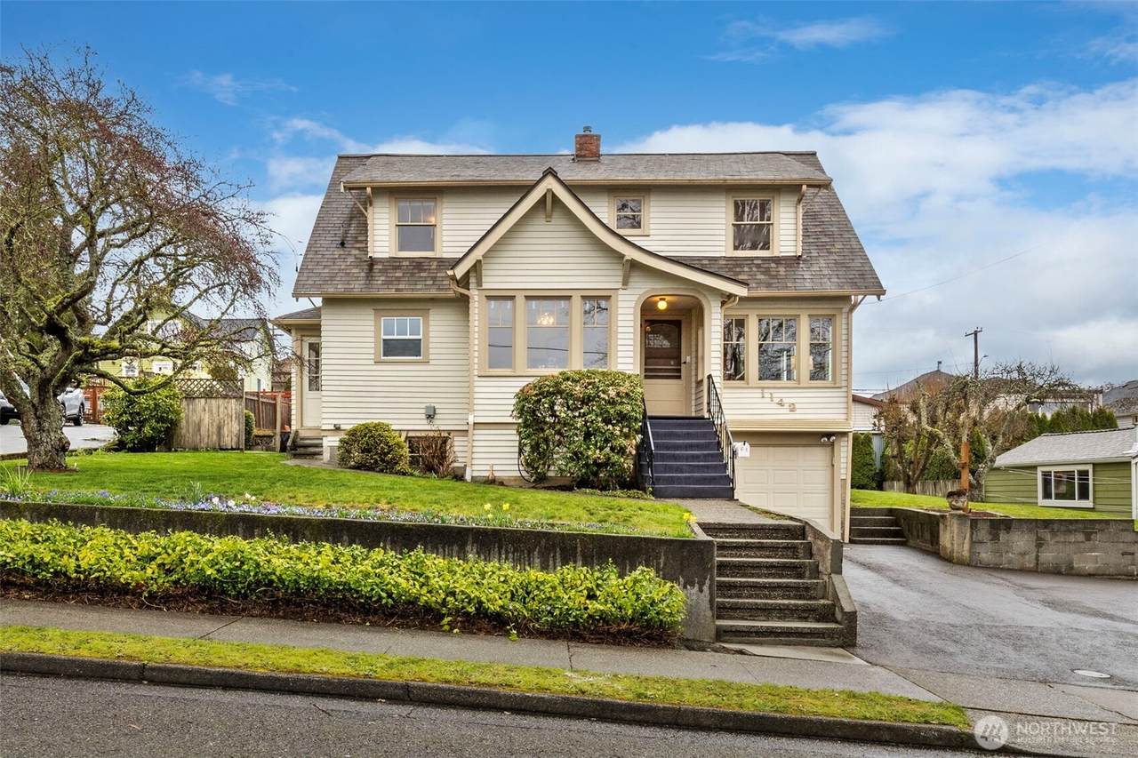 1142 Scott Avenue - Photo 1