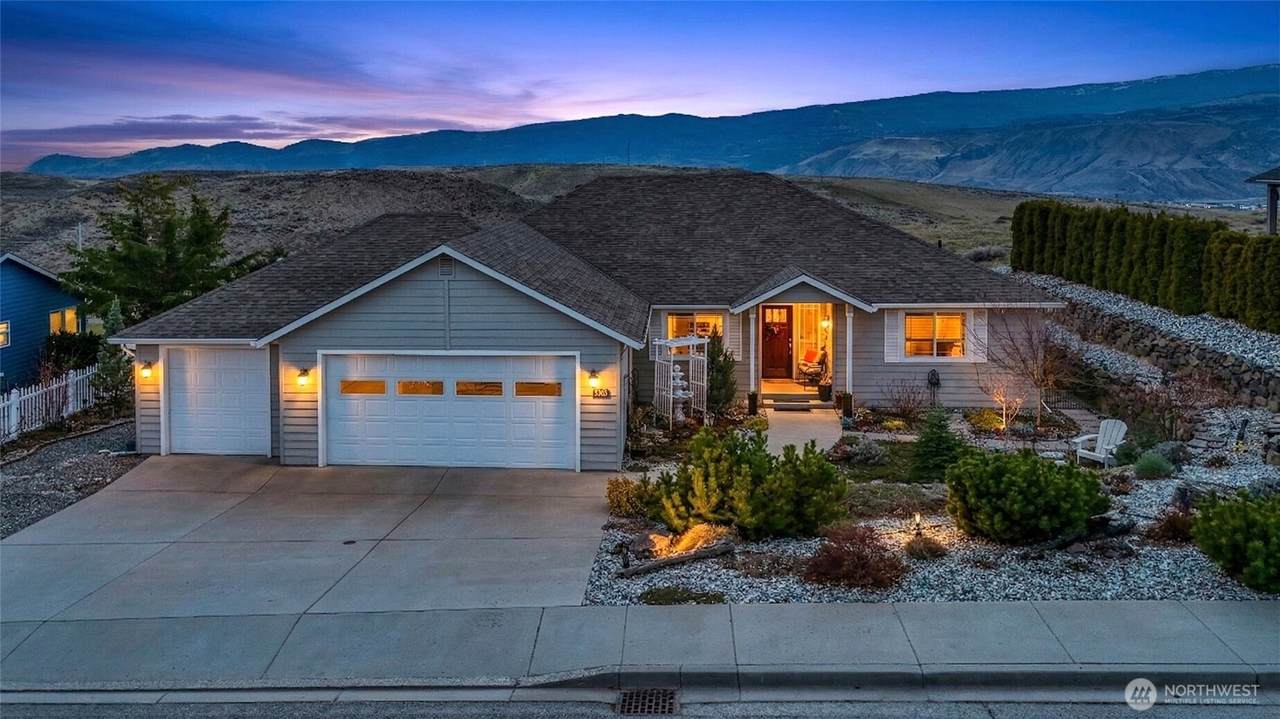 2302 Canyon Hills Drive - Photo 1