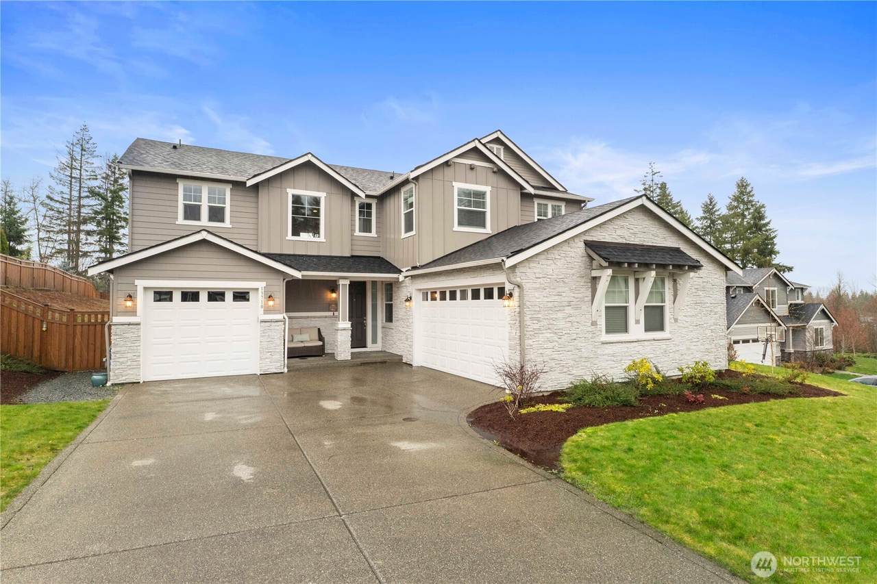 13710 190th Avenue - Photo 1