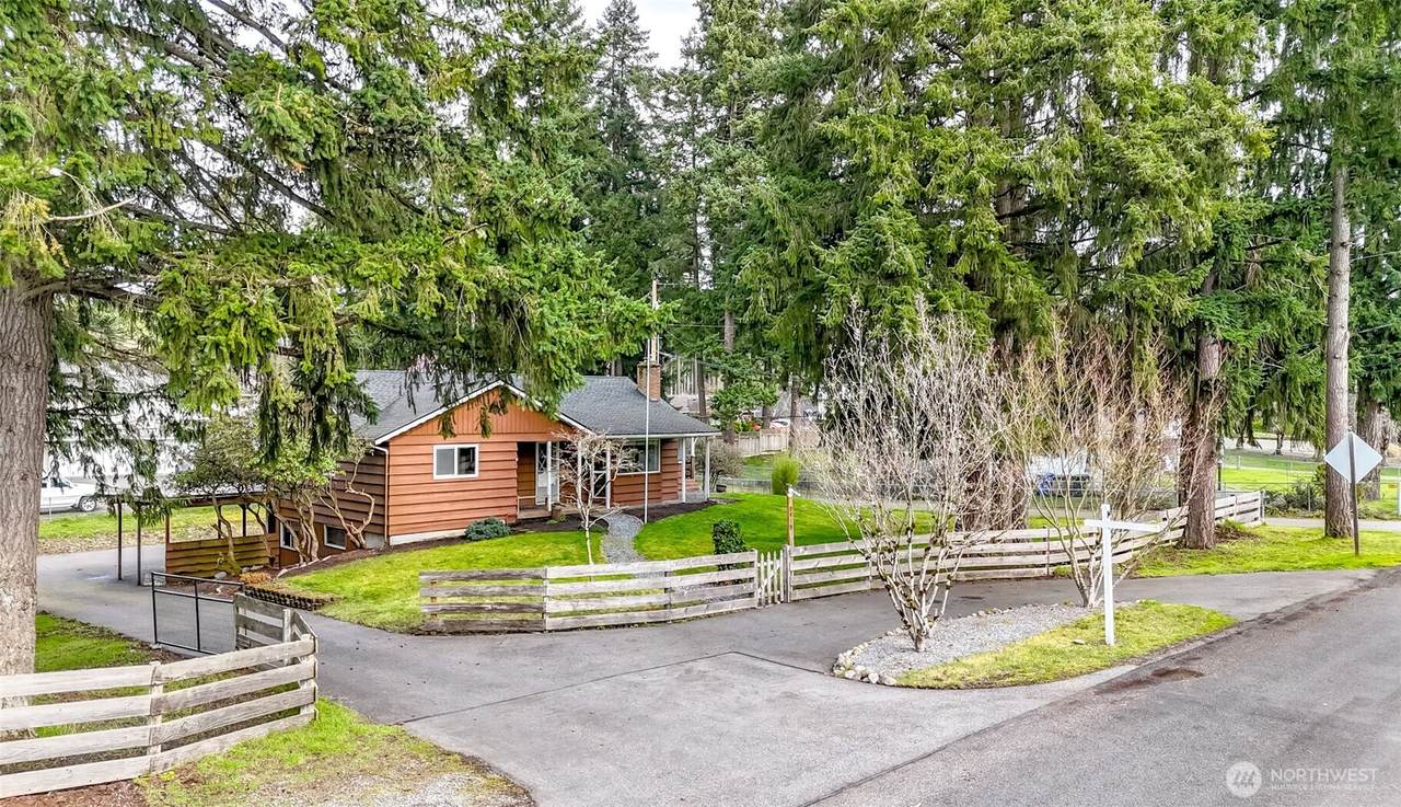 9419 120th Street - Photo 1