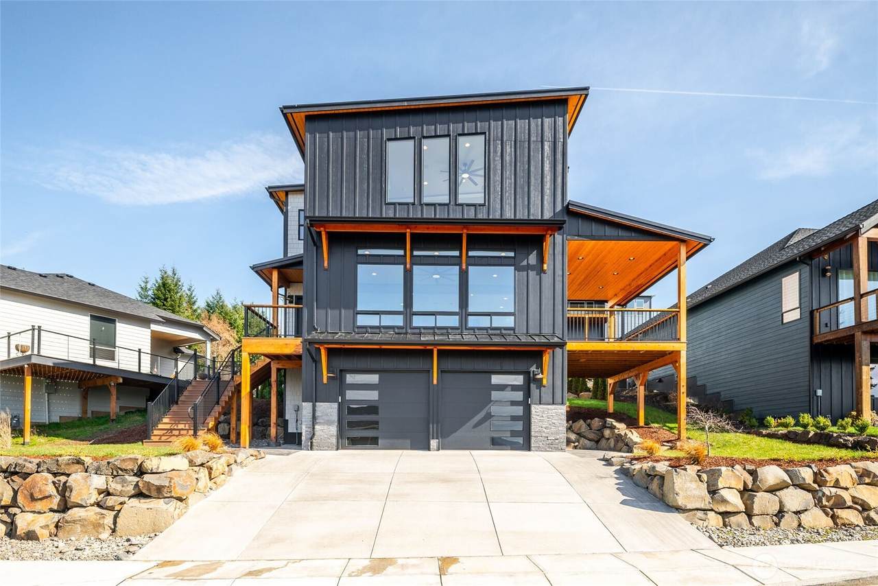 120 Victoria Circle - Photo 1