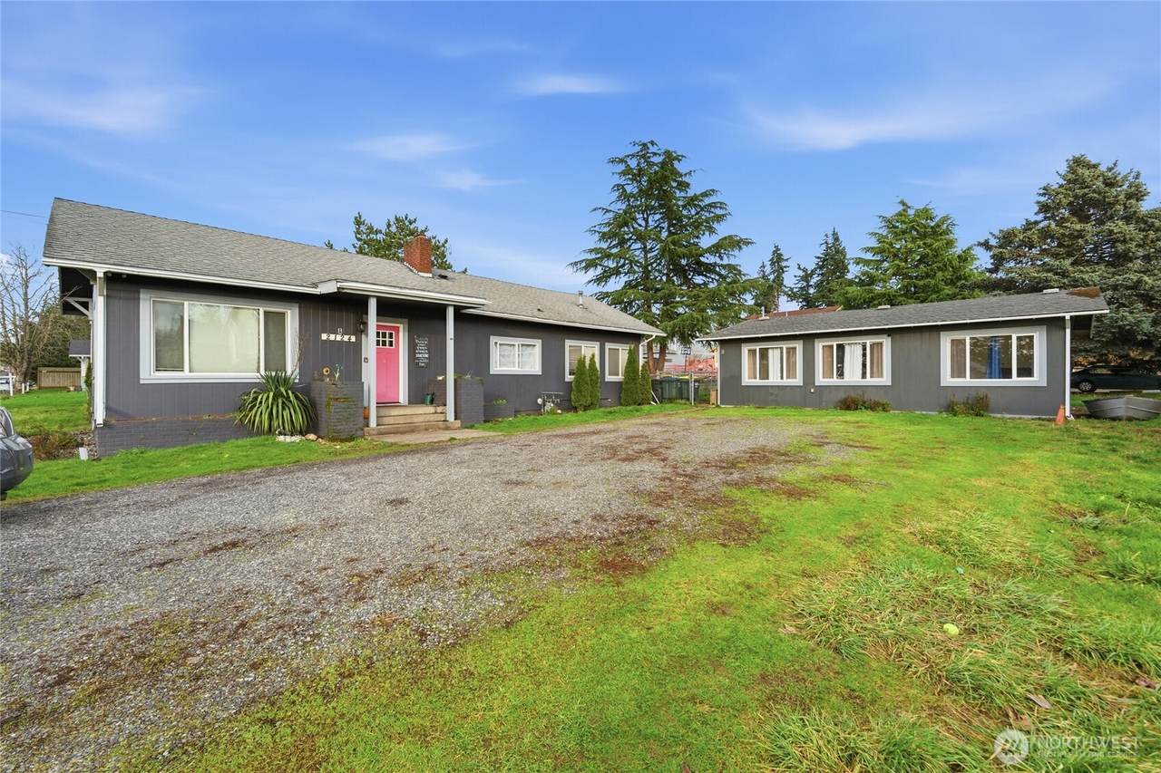 2124 Woburn Street - Photo 1