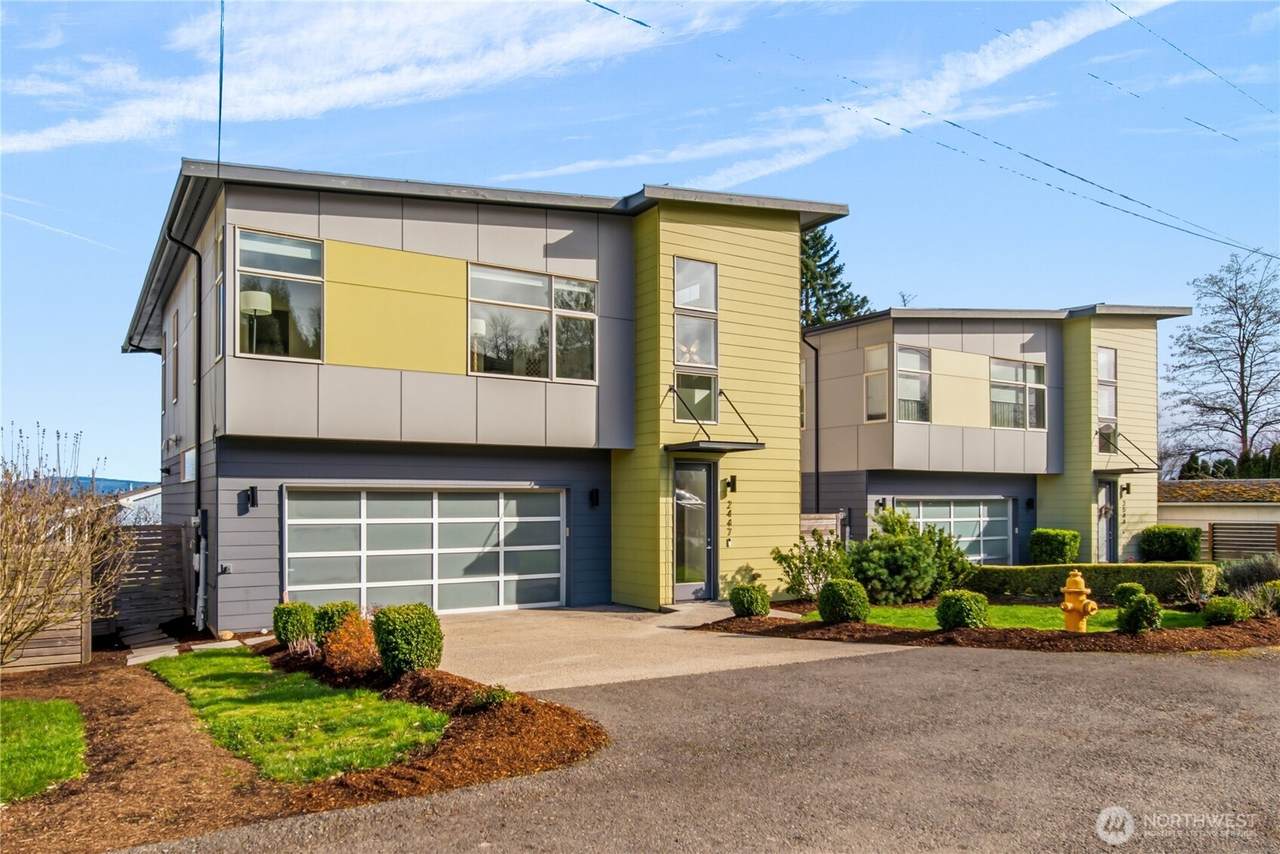 2447 Spencer Street - Photo 1