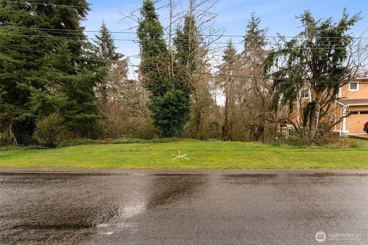 4419 58th Avenue - Photo 1