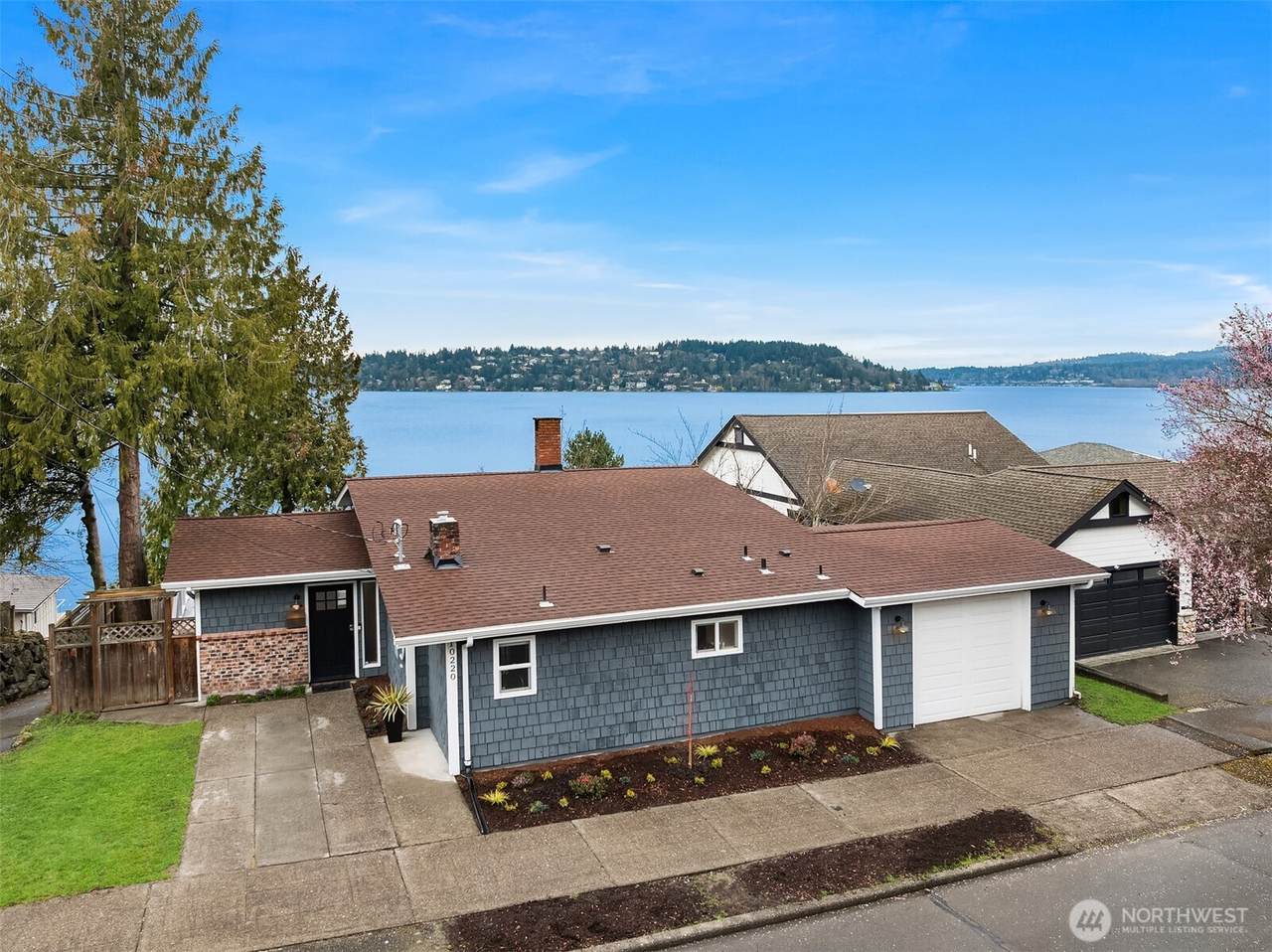 10220 Rainier Avenue - Photo 1
