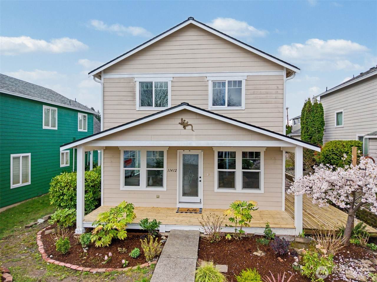 11412 33rd Street - Photo 1