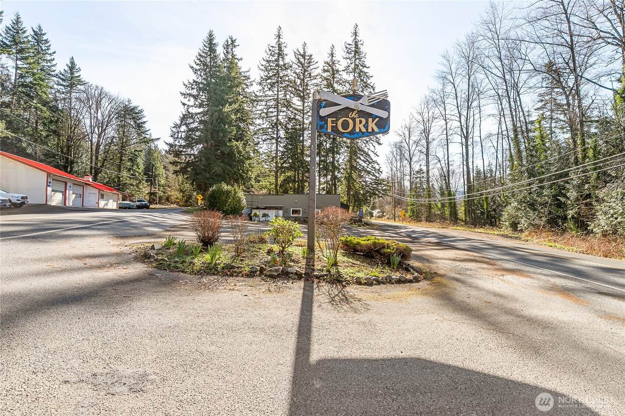 2530 Northshore Road - Photo 1